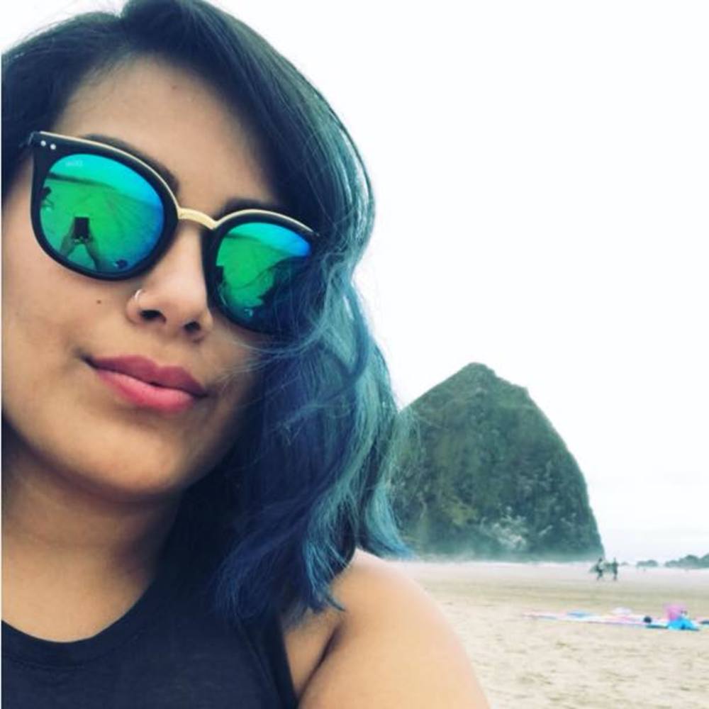 Meet your Posher, Stephanie